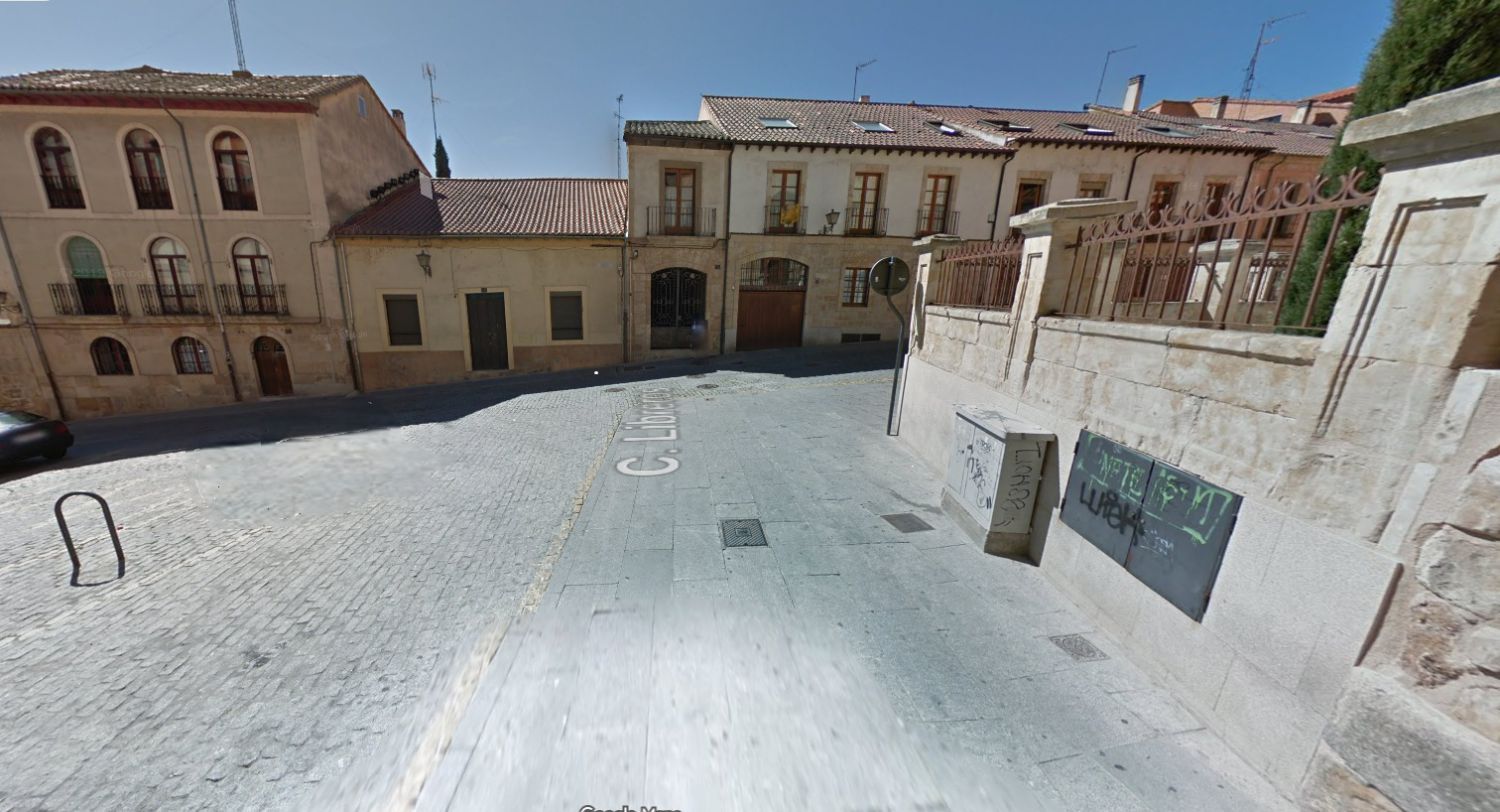 Vista exterior de Piso en venta en Salamanca Capital