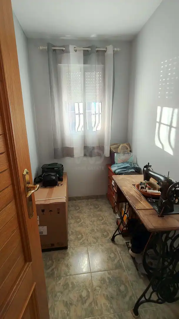 Cuina de Casa o xalet en venda en Castellón de la Plana / Castelló de la Plana amb Calefacció, Terrassa i Piscina
