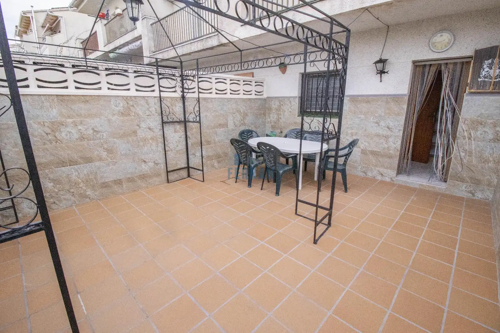Terrassa de Casa adosada en venda en El Vendrell amb Terrassa, Traster i Piscina comunitària