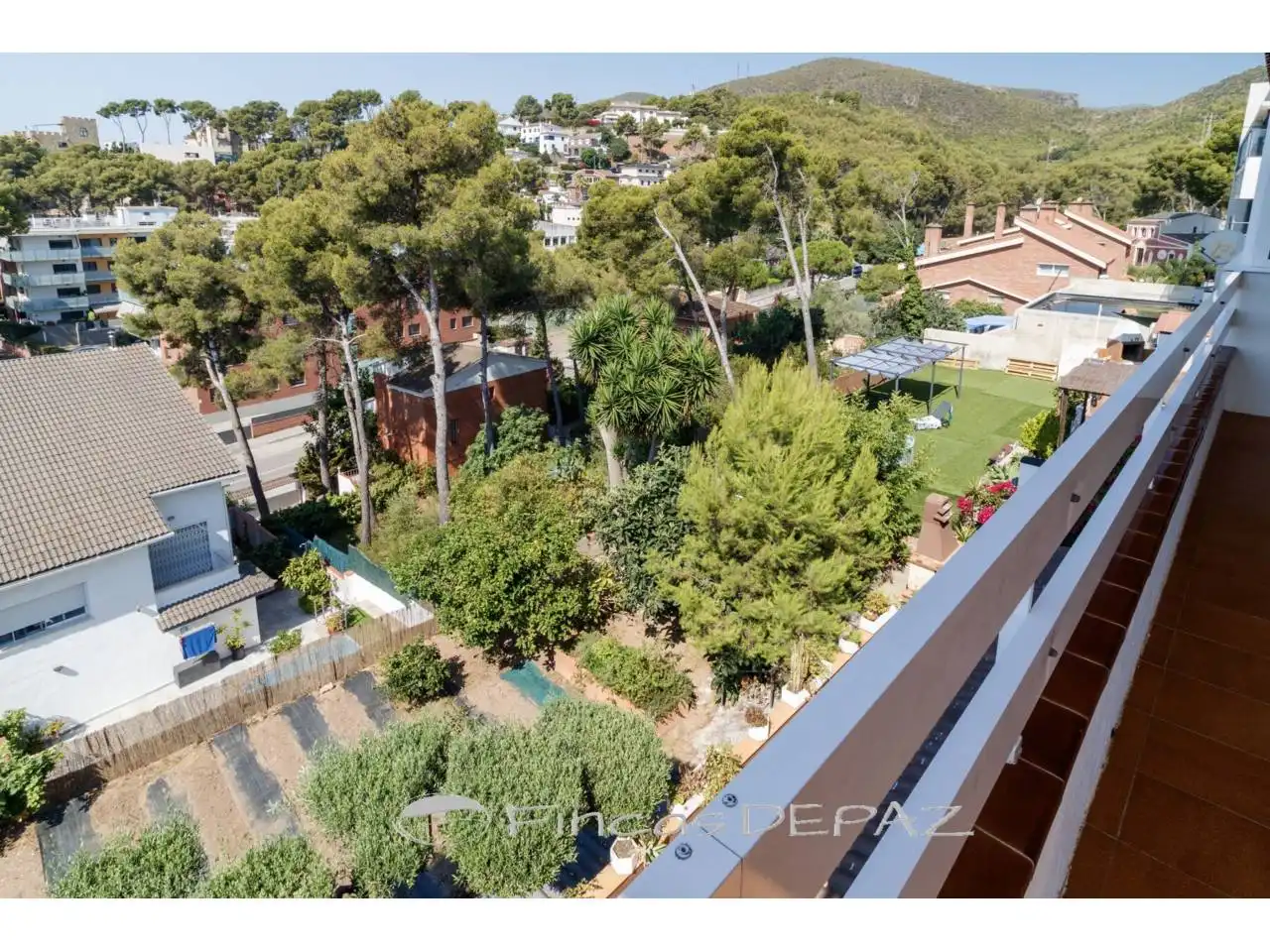 Garden of Houses for sale in Castelldefels