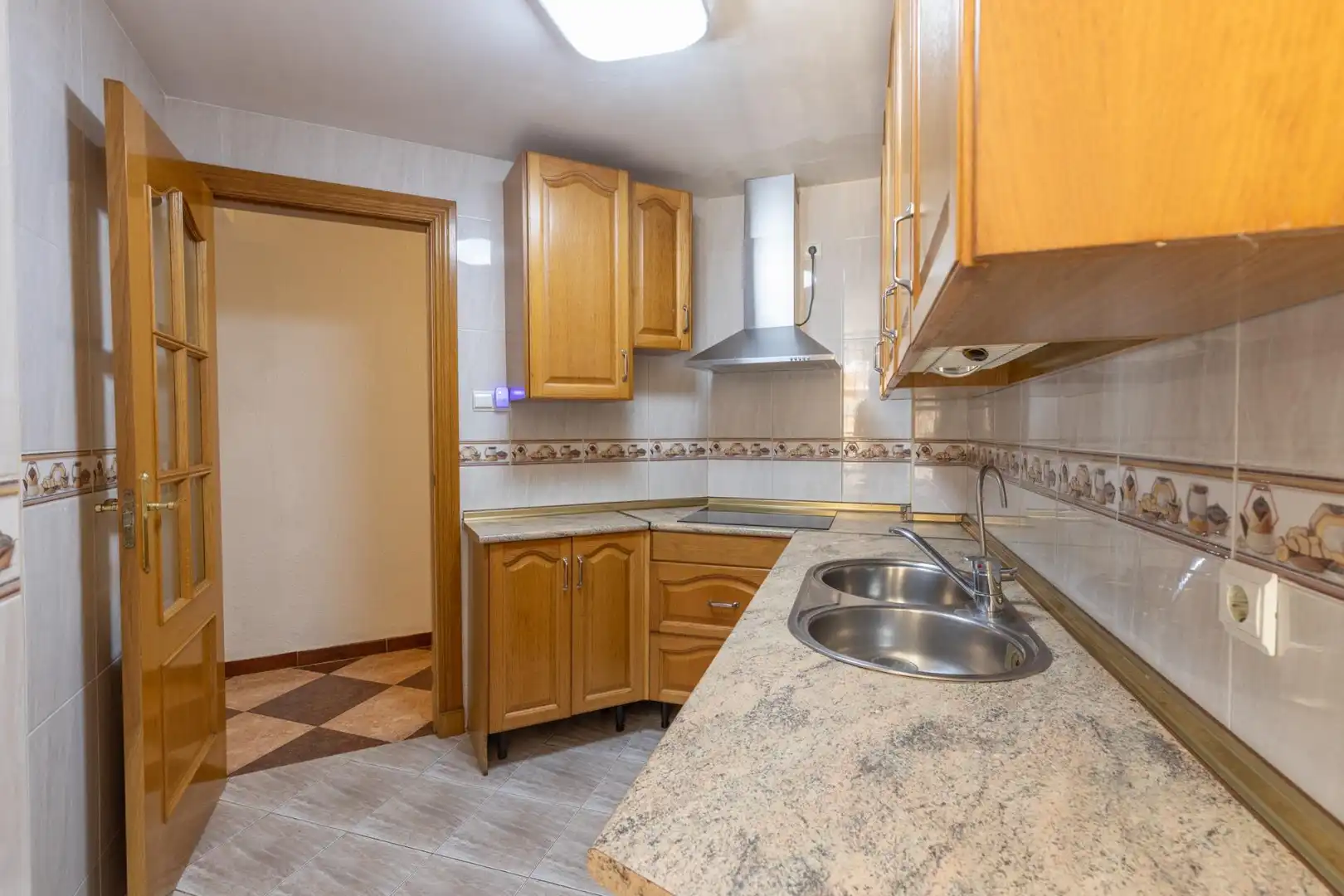 Cocina de Piso en venta en Granada con Terraza, Amueblado y Balcón