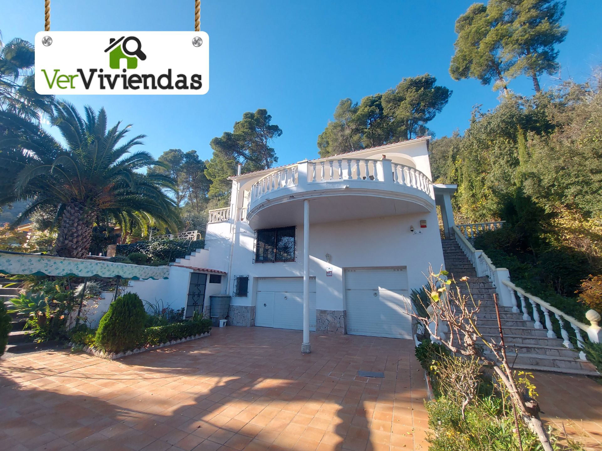 Exterior view of House or chalet for sale in Torrelles de Llobregat  with Air Conditioner, Heating and Private garden
