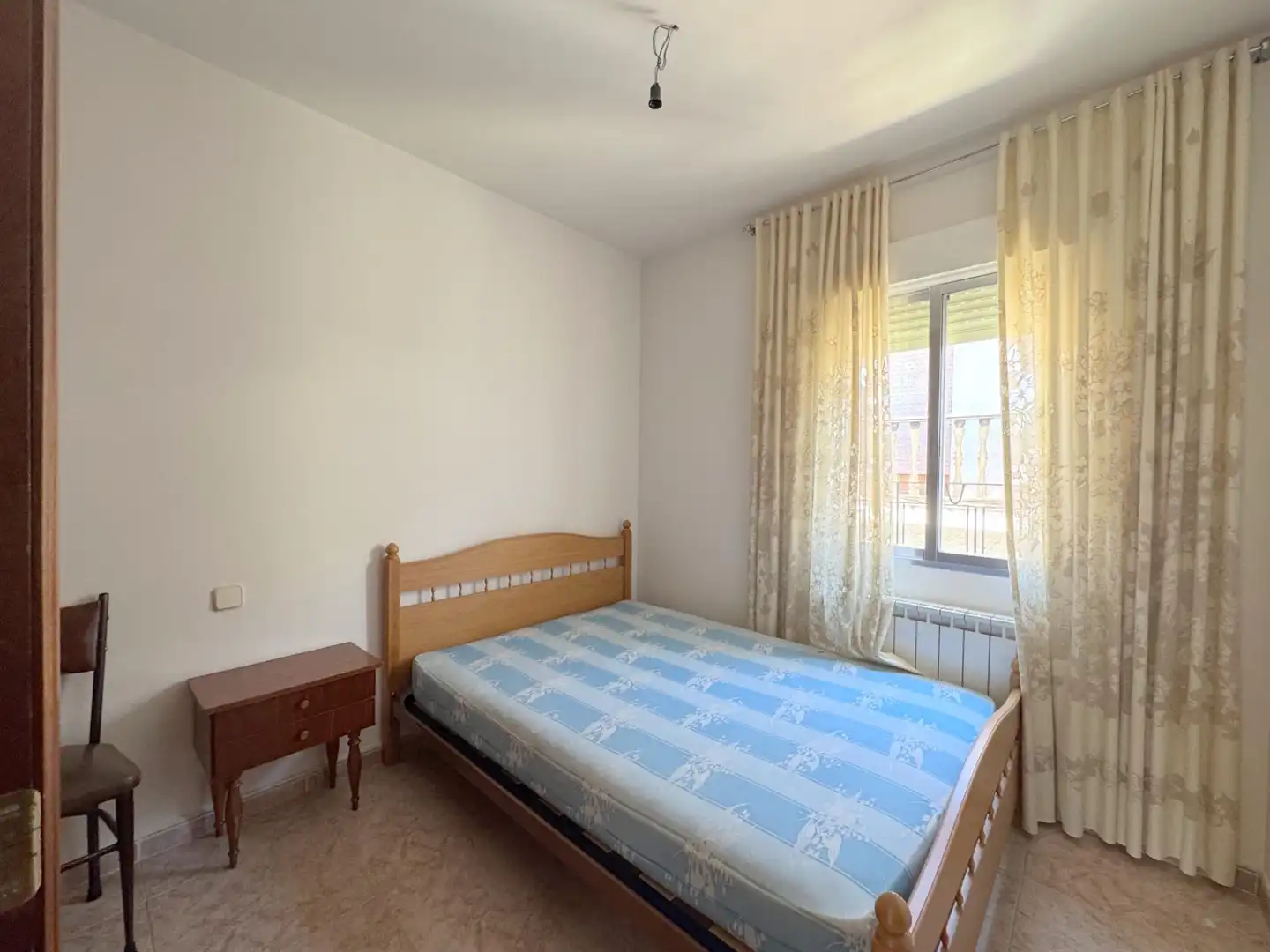 Habitación de Casa o chalet en venta en Candeleda con Aire acondicionado, Calefacción y Terraza