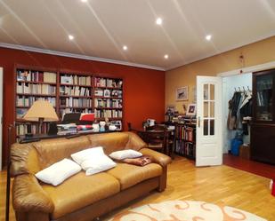 Living room of Flat to rent in Oviedo   with Heating