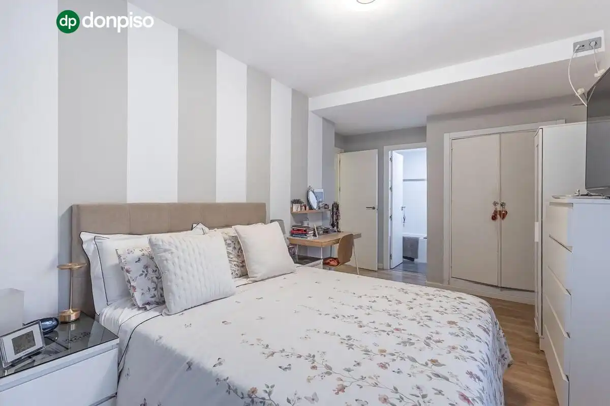 Habitación de Piso en venta en Genil