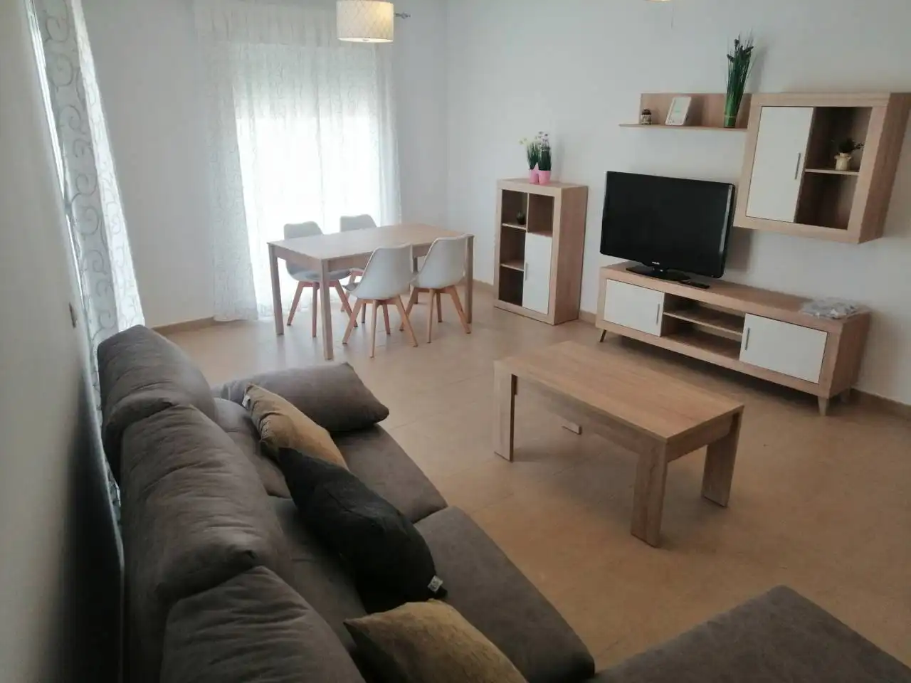 Living room of Flat for sale in Villanueva Mesía  with Air Conditioner, Heating and Storage room