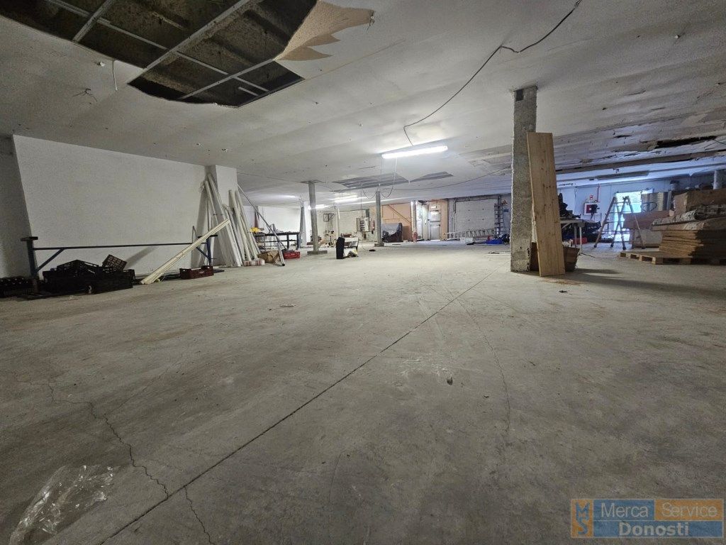 Nave industrial en venta en Lezo