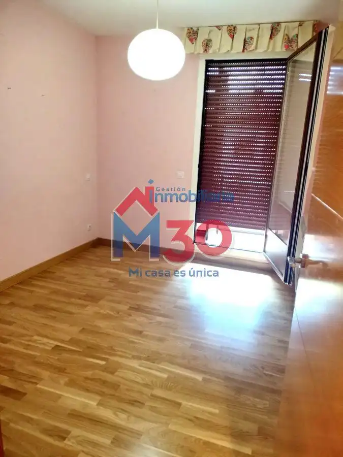 Habitación de Piso en venta en Miranda de Ebro con Calefacción, Terraza y Trastero