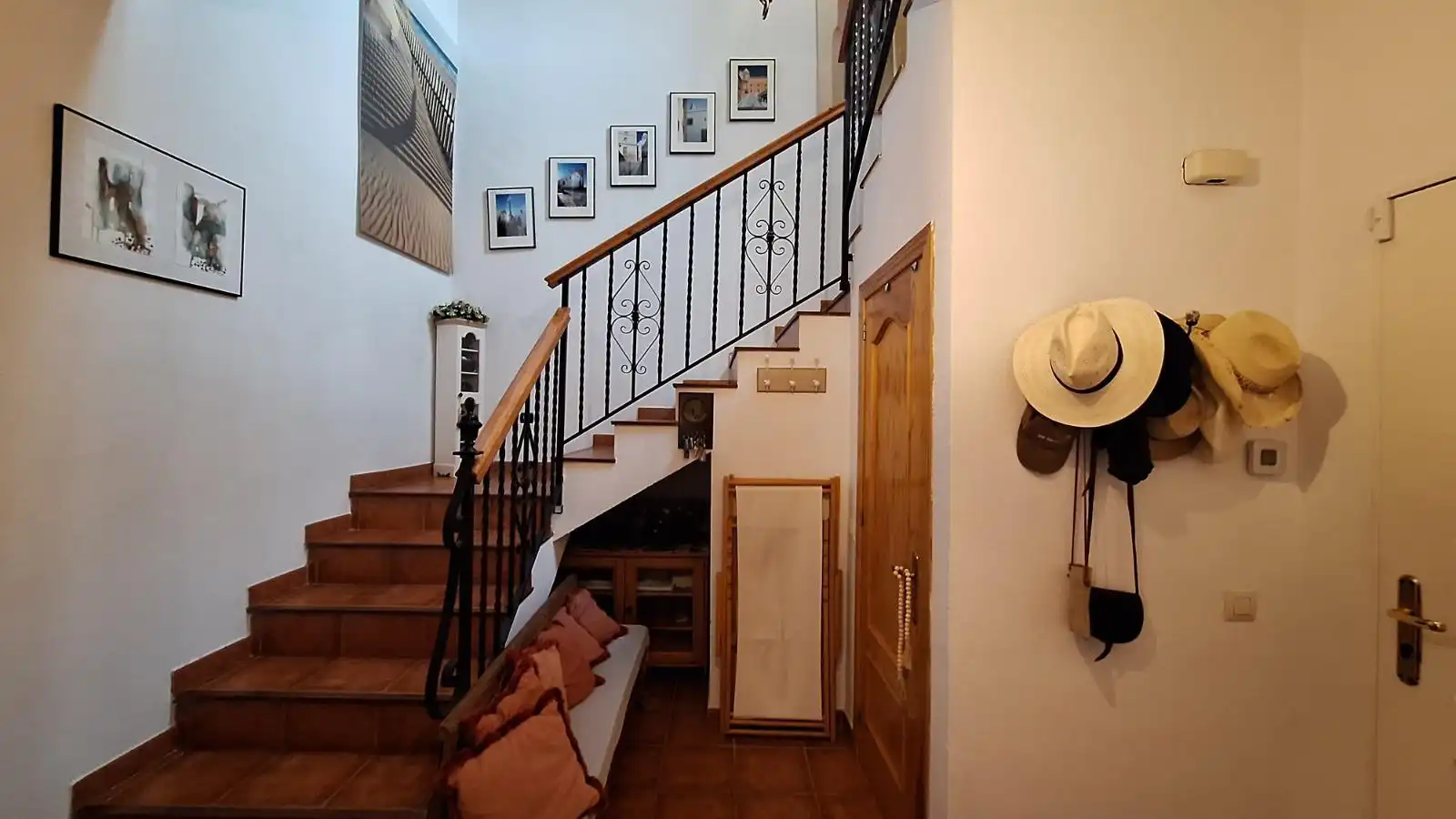 Casa aparellada amb terrassa en venda a Vistahermosa - Fuentebravía, imagen 15