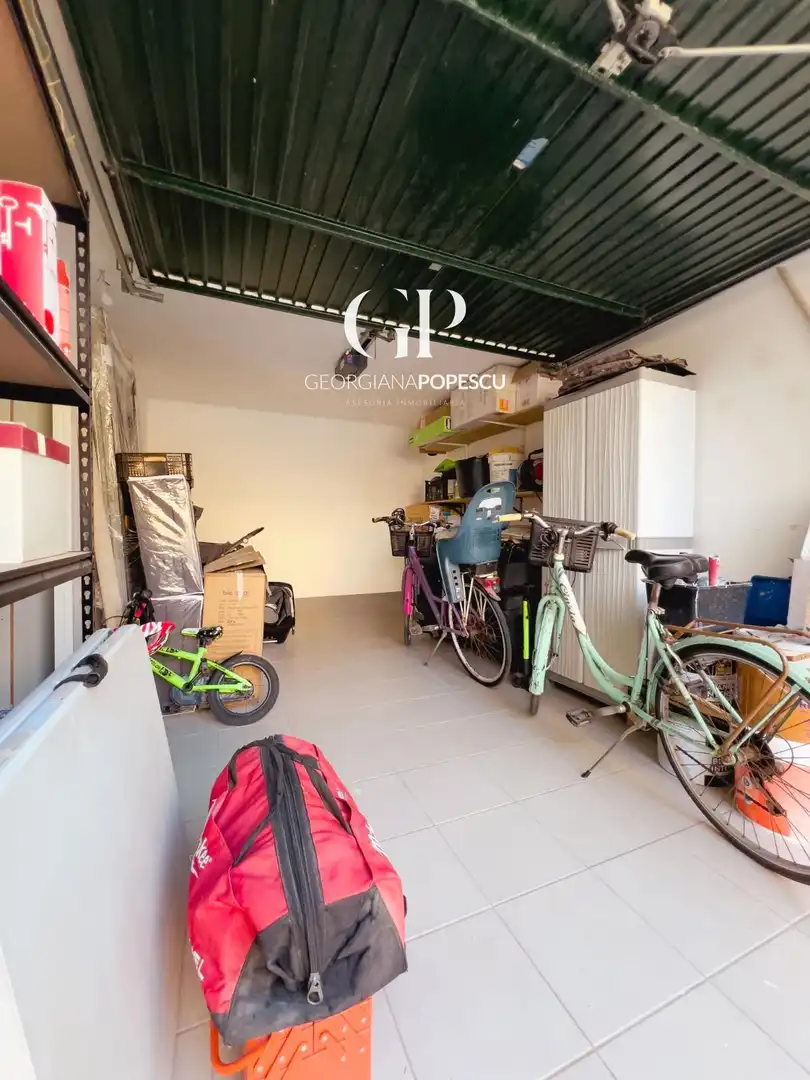Parkplatz von Haus oder Chalet zum Verkauf in La Oliva mit Privatgarten, Terrasse und Möbliert