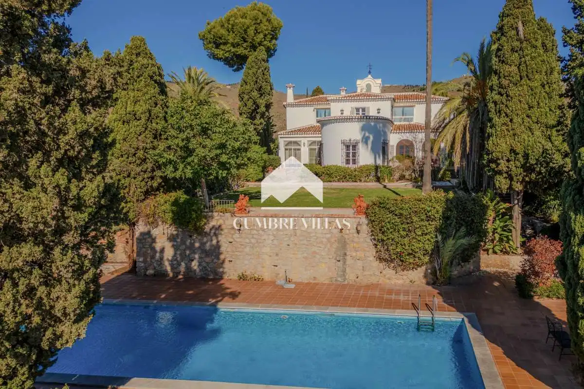 Vista exterior de Casa o chalet en venta en Salobreña con Calefacción, Jardín privado y Terraza