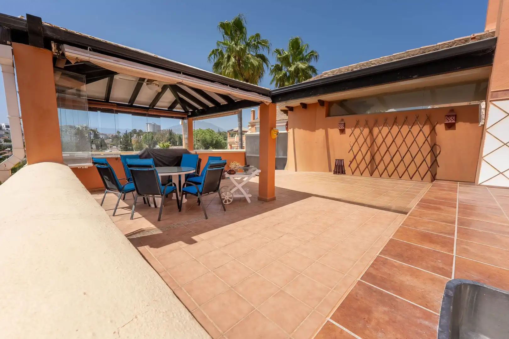 Ático con terraza en venta en Nueva Andalucía, imagen 2