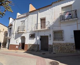 Vista exterior de Casa o xalet en venda en Ugíjar amb Traster i Balcó