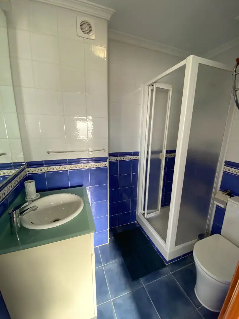 Badezimmer von Wohnung zur Miete in Málaga mit Klimaanlage, Terrasse und Möbliert