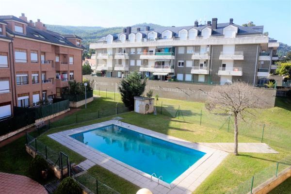 Swimming pool of Attic for sale in Castro-Urdiales  with Heating, Terrace and Oven