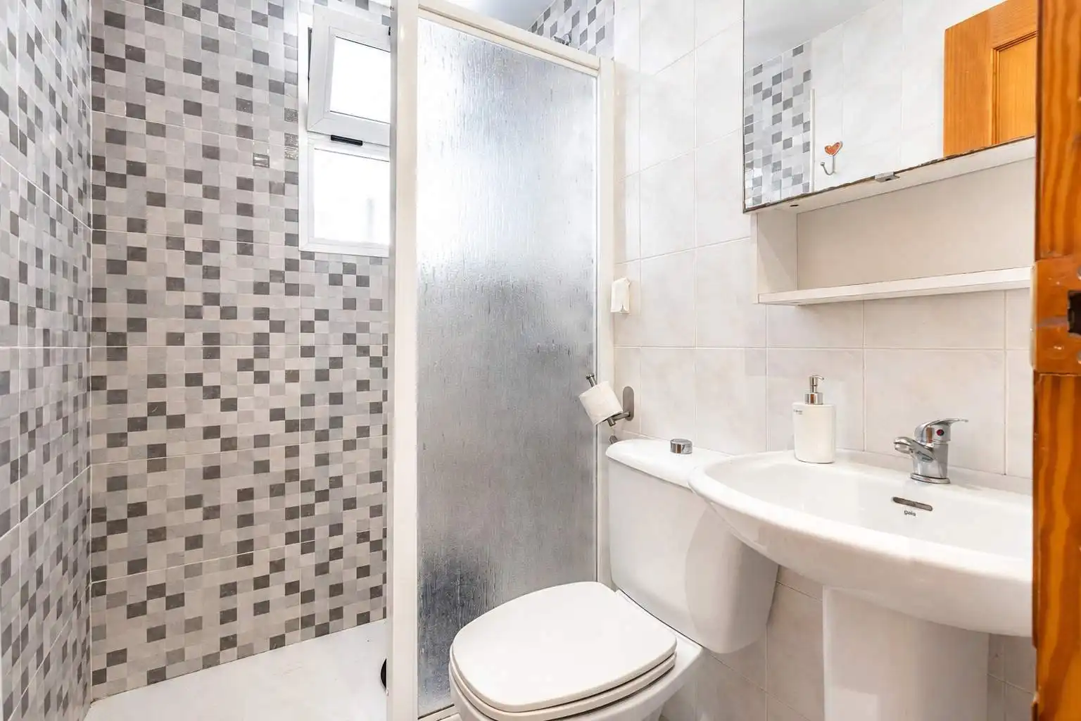 Badezimmer von Wohnung zum Verkauf in Gandia mit Möbliert