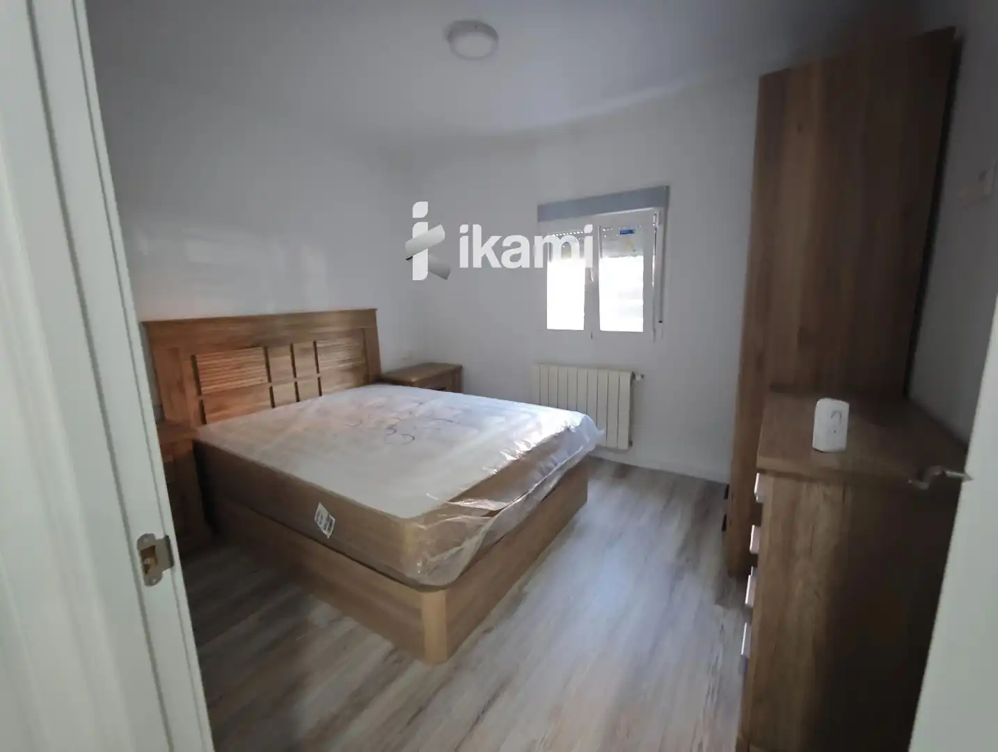 Habitación de Piso en venta en Madrid con Calefacción, Jardín privado y Amueblado
