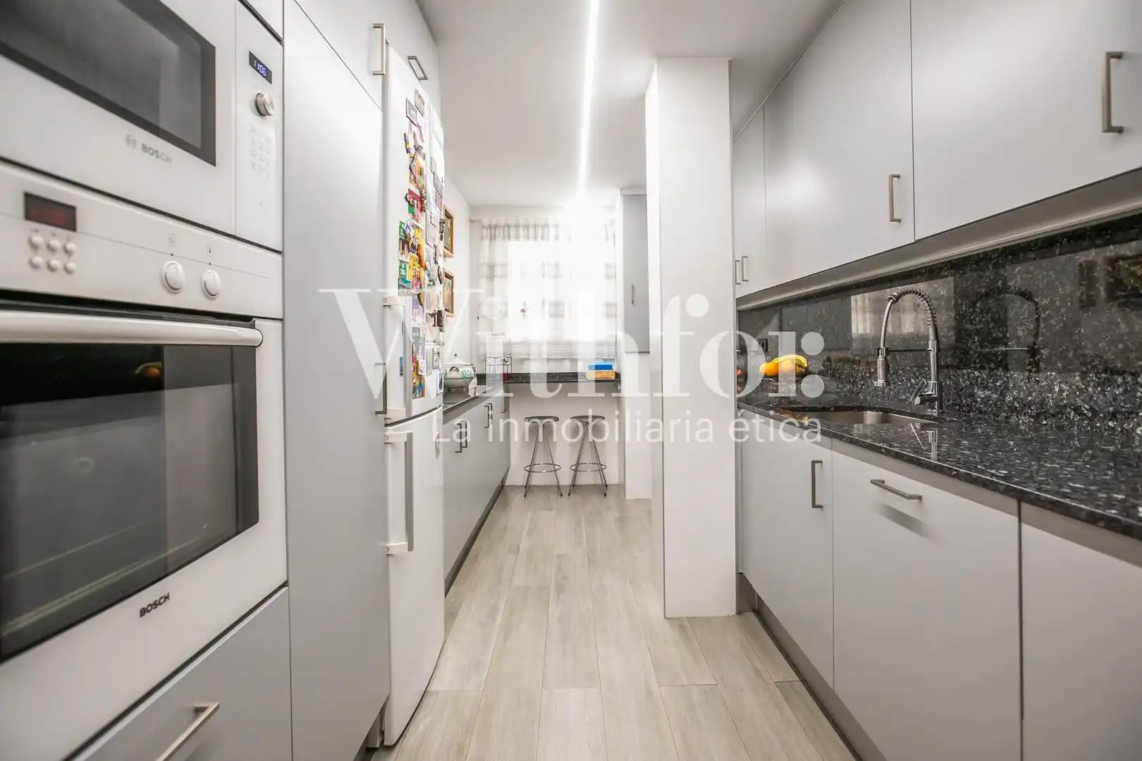 Cocina de Casa adosada en venta en Barcelona con Aire acondicionado, Jardín privado y Terraza
