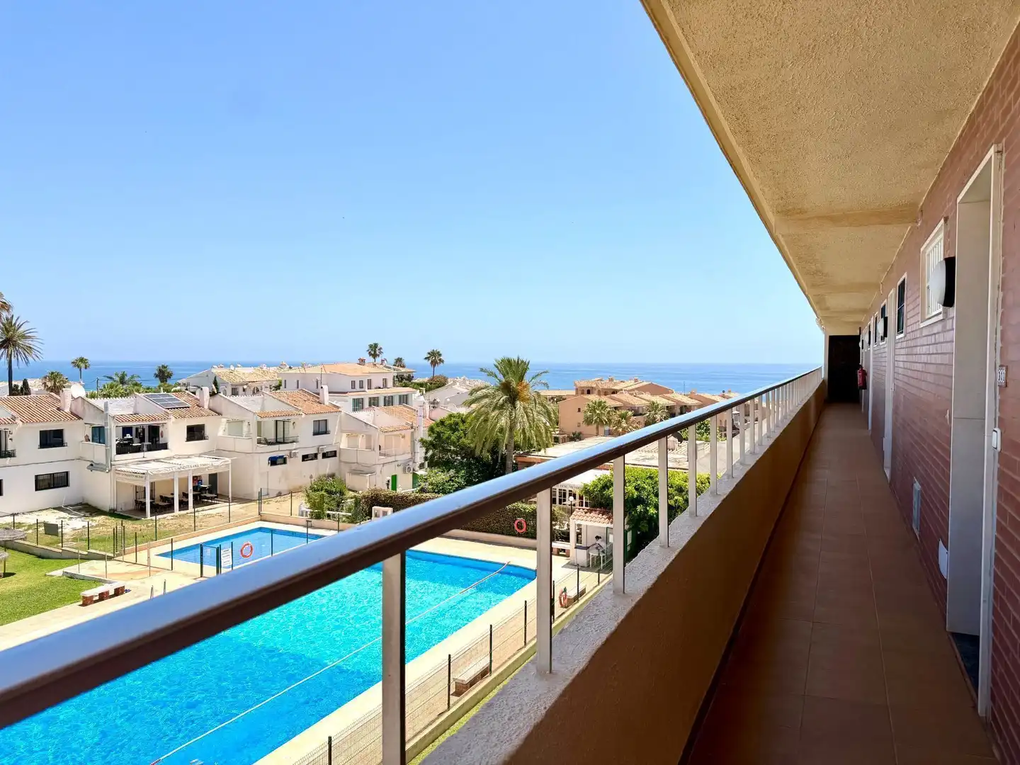 Piscina de Piso en venta en Mijas con Aire acondicionado, Calefacción y Terraza