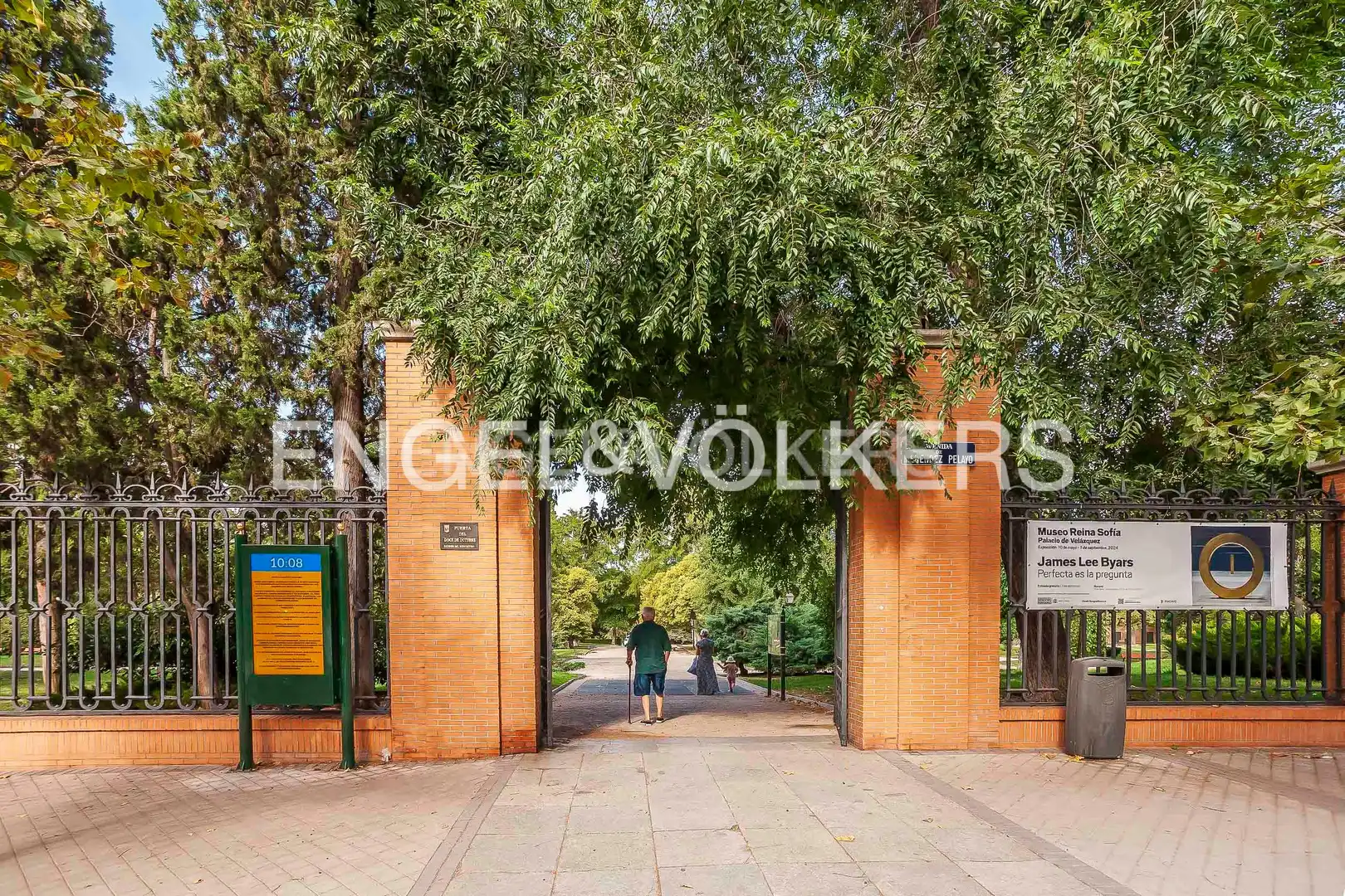 Flat for sale in Madrid  with Heating and Storage room
