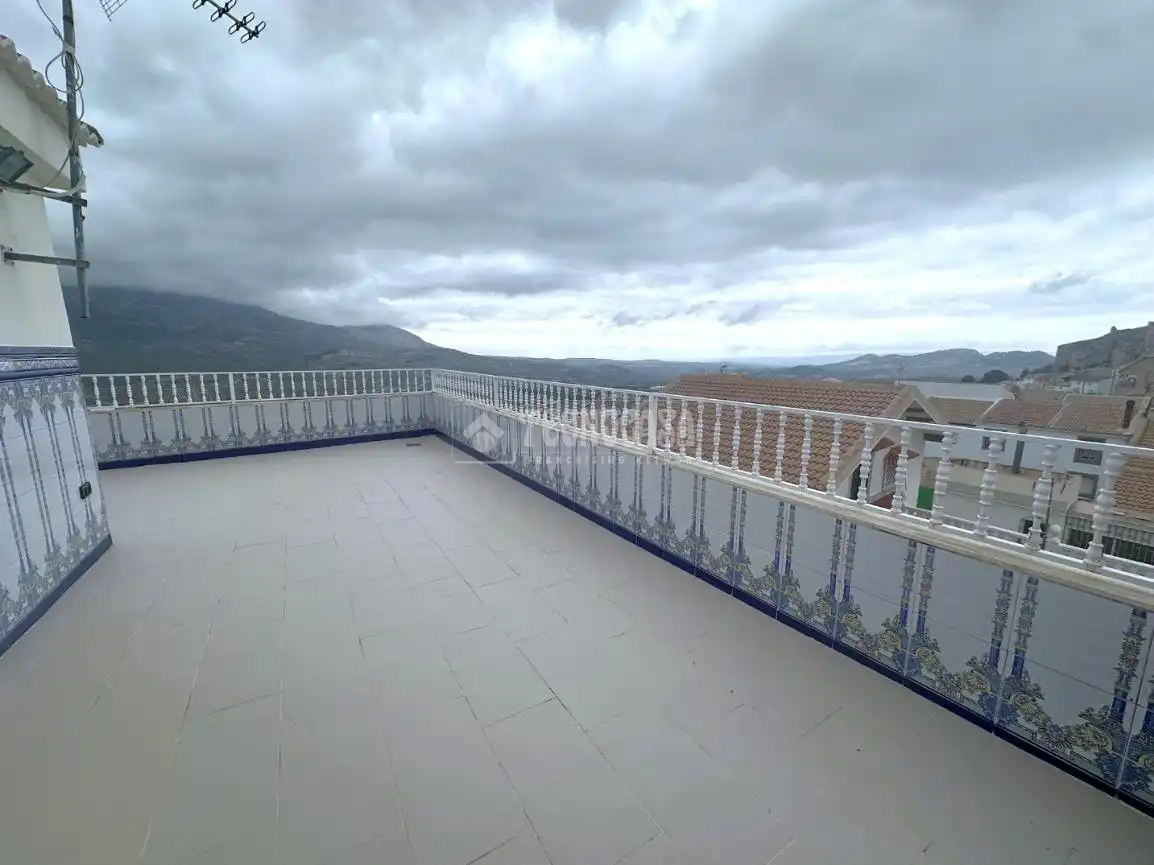 Terrassa de Casa o xalet en venda en Bedmar y Garcíez amb Aire condicionat, Calefacció i Terrassa