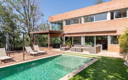 Jardí de Casa o xalet en venda en Sant Cugat del Vallès amb Aire condicionat, Terrassa i Piscina