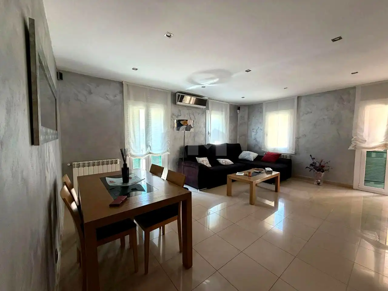 Living room of Flat for sale in Barcelona  with Air Conditioner and Balcony