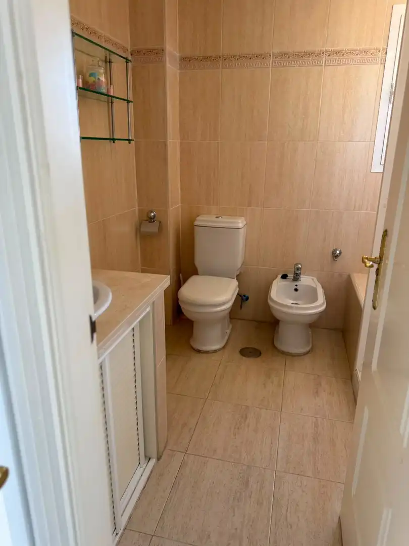 Bathroom of Apartments for rent in Torremolinos  with Air Conditioner, Heating and Terrace