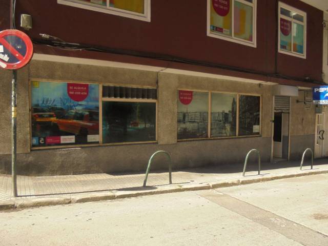Local comercial en Alquiler en Rúa Juan Montes, 8 en Los Castros - Castrillón