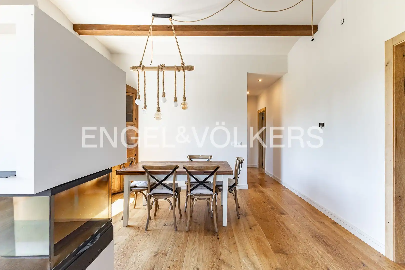 Esszimmer von Haus oder Chalet zum Verkauf in La Vall d'en Bas mit Heizung und Privatgarten