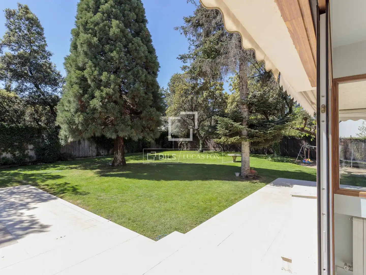 Jardí de Casa o xalet de lloguer en La Moraleja amb Aire condicionat, Calefacció i Jardí privat