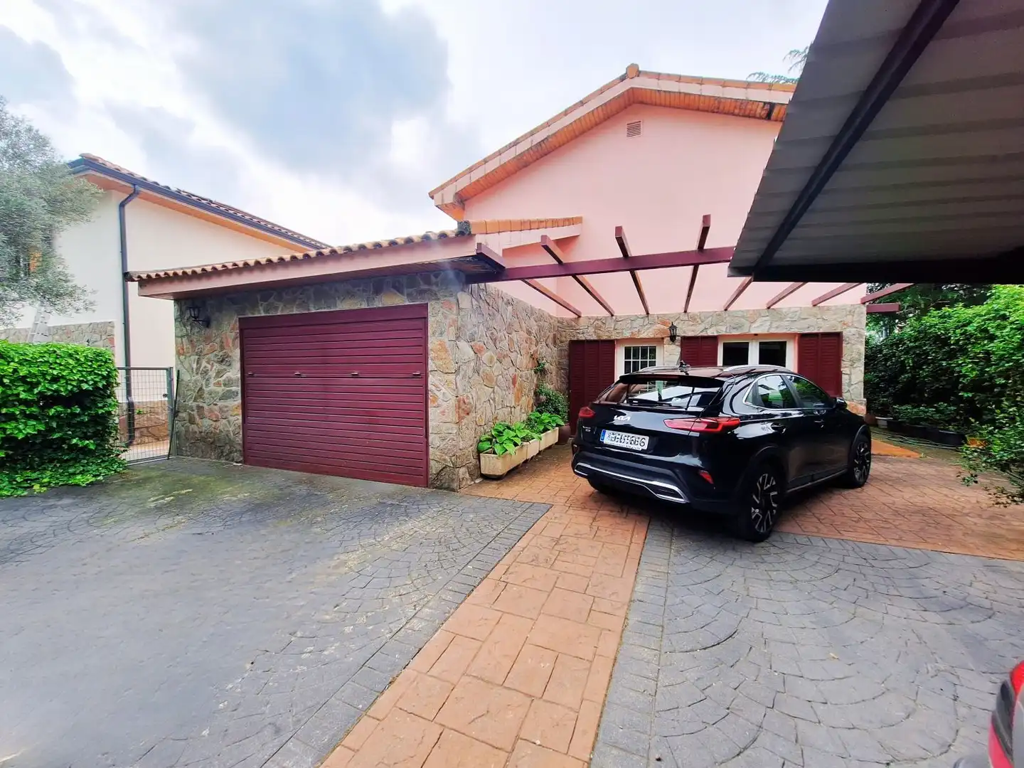 Houses for sale in BELLOTA, Alpedrete