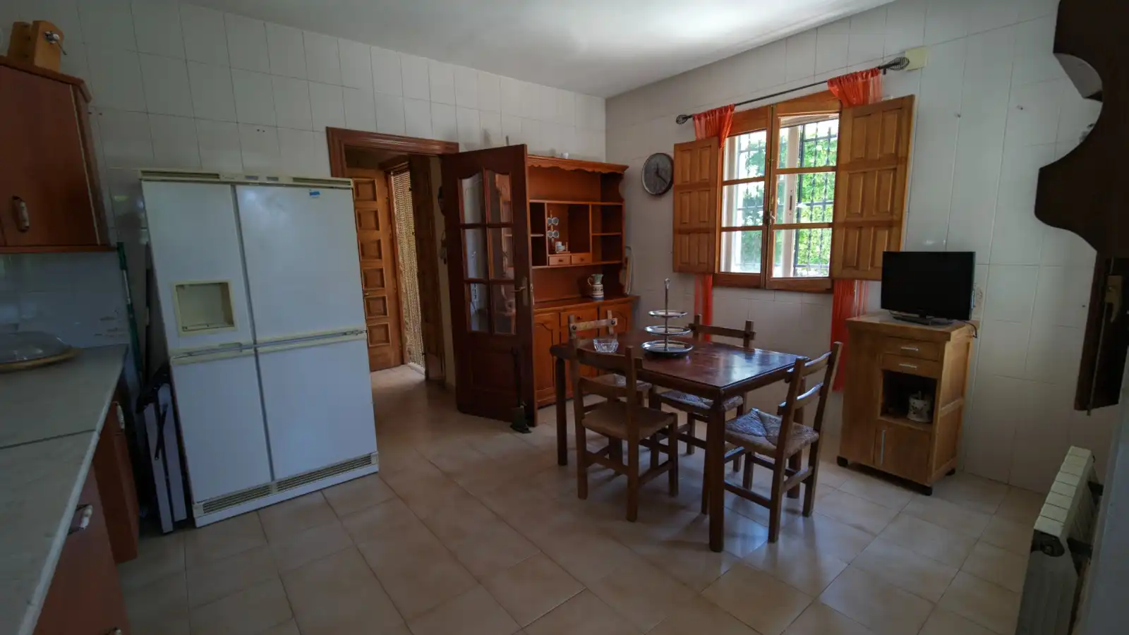 Cuina de Casa o xalet en venda en La Zubia amb Aire condicionat, Jardí privat i Traster