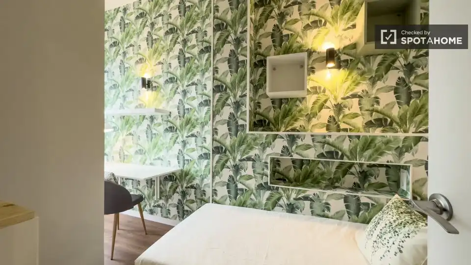 Bedroom of Flat for rent in Barcelona  with Air Conditioner, Heating and Furnished