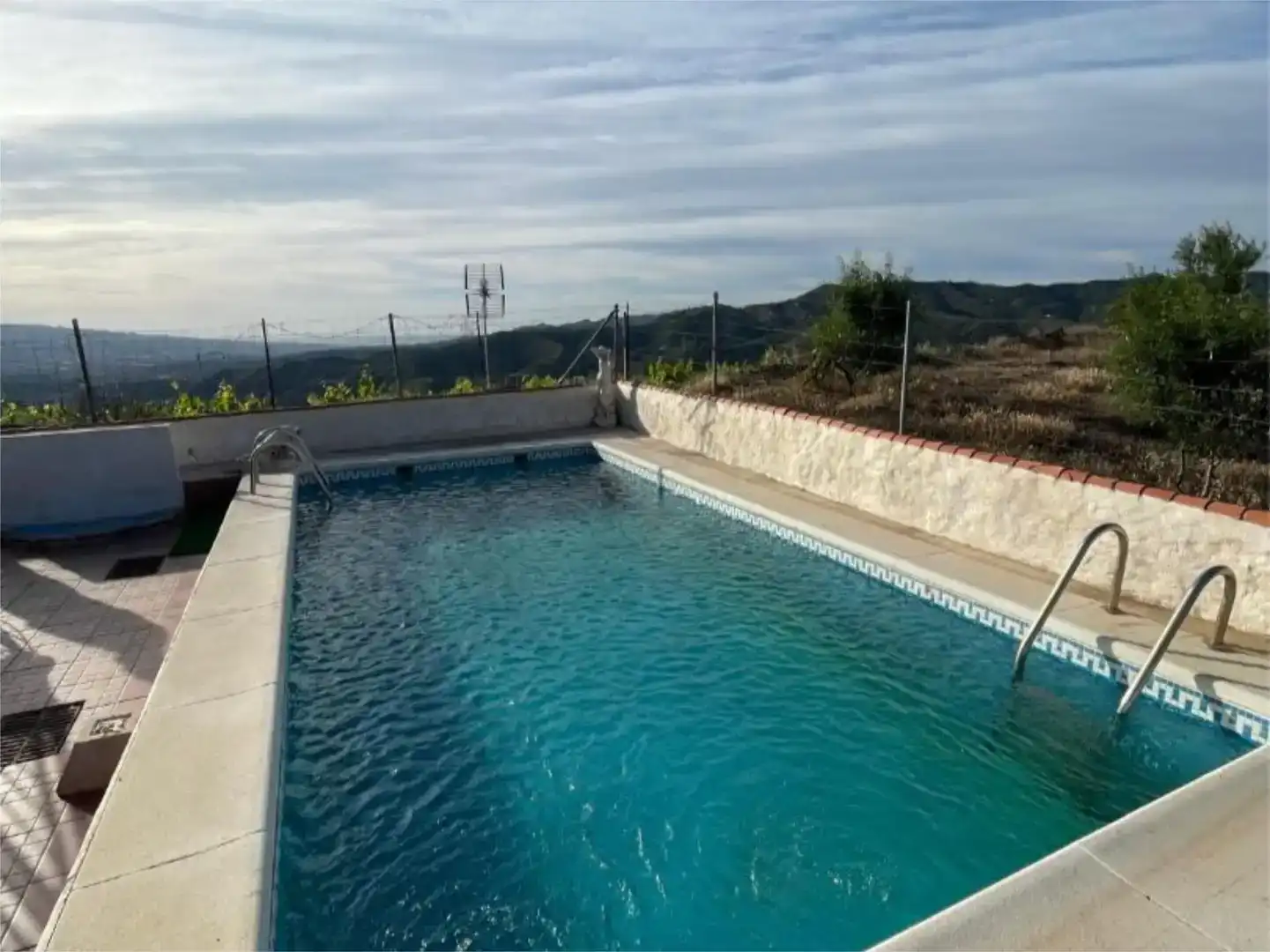 Piscina de Finca rústica en venda en El Borge amb Piscina i Balcó