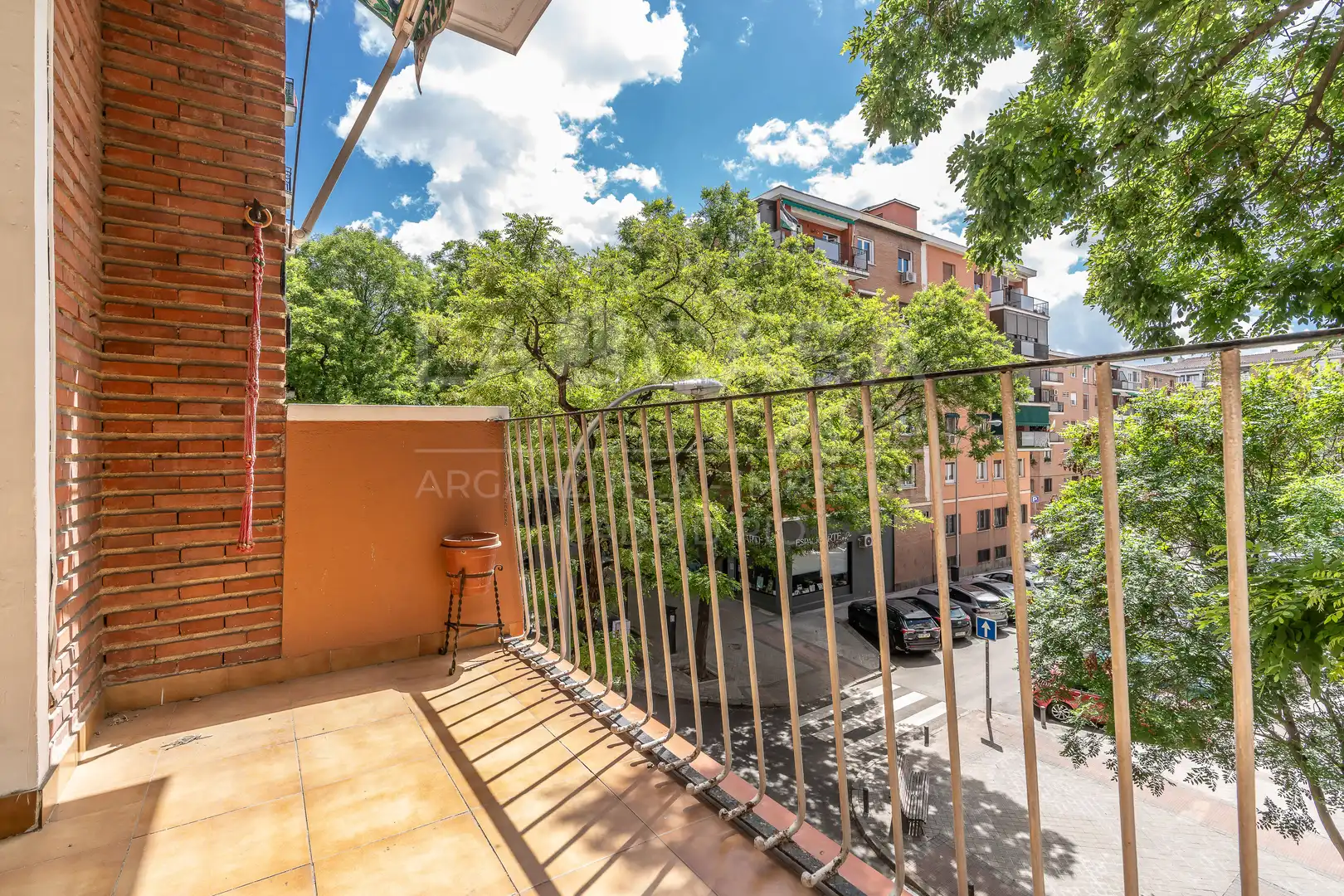 Flat with lift for sale in Calle LINNEO, imagen 2