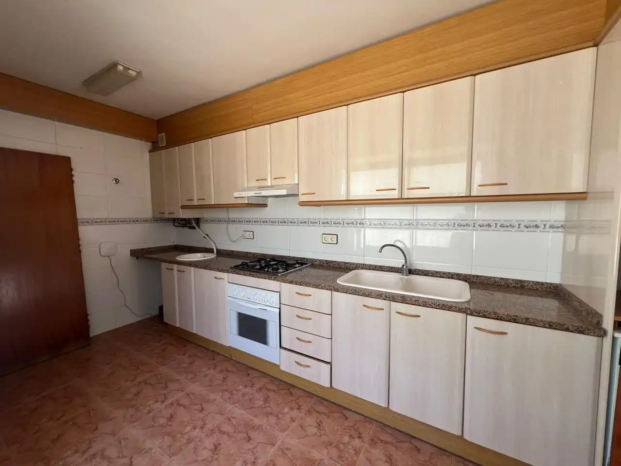 Cuina de Casa o xalet en venda en Cunit amb Jardí privat i Terrassa