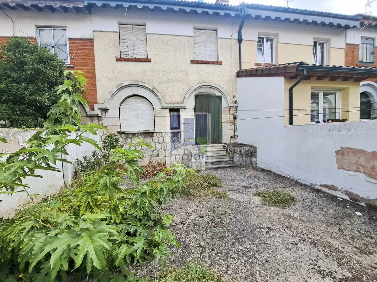 Detached house for sale in SIETE INFANTES LARA