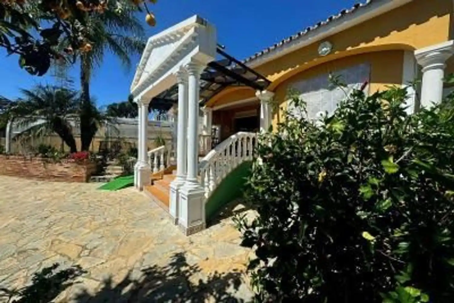 Vista exterior de Casa o chalet en venta en Marbella con Calefacción, Jardín privado y Trastero