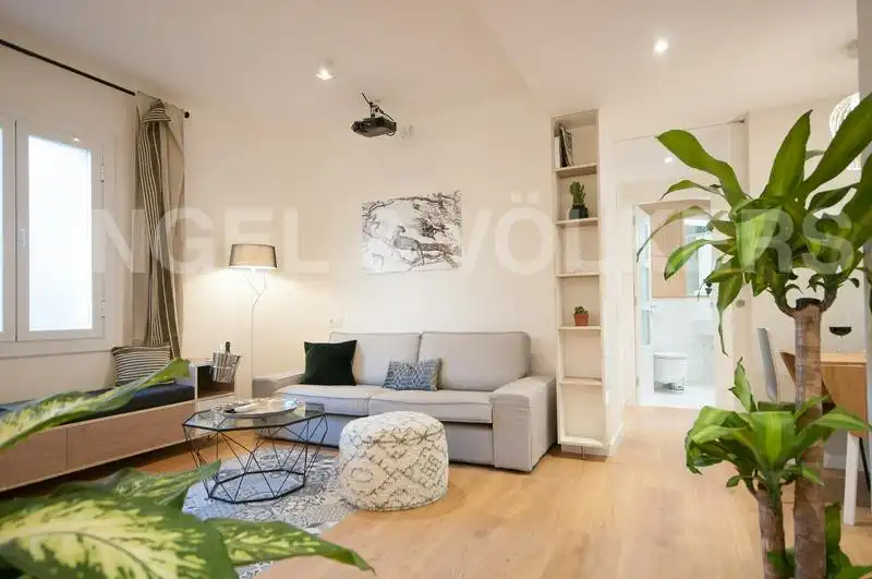 Sala de estar de Piso de alquiler en Barcelona con Aire acondicionado, Calefacción y Parquet