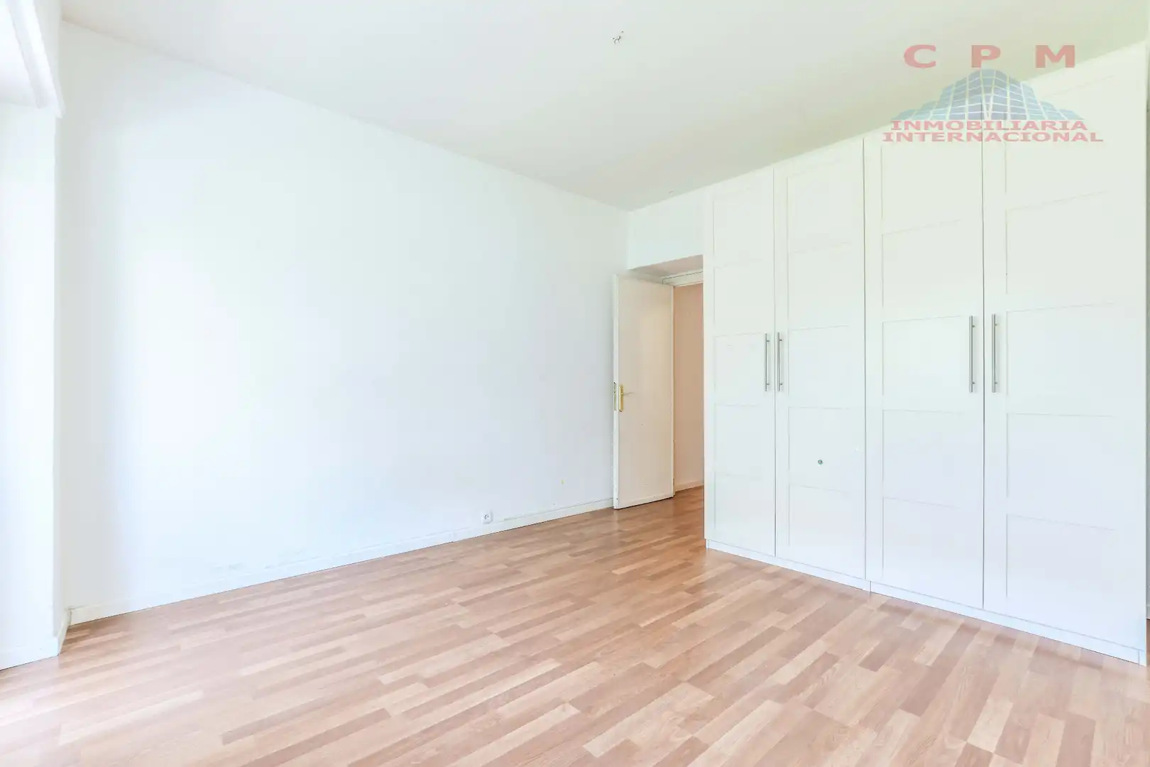 Schlafzimmer von Wohnung zur Miete in Madrid mit Klimaanlage, Terrasse und Ofen