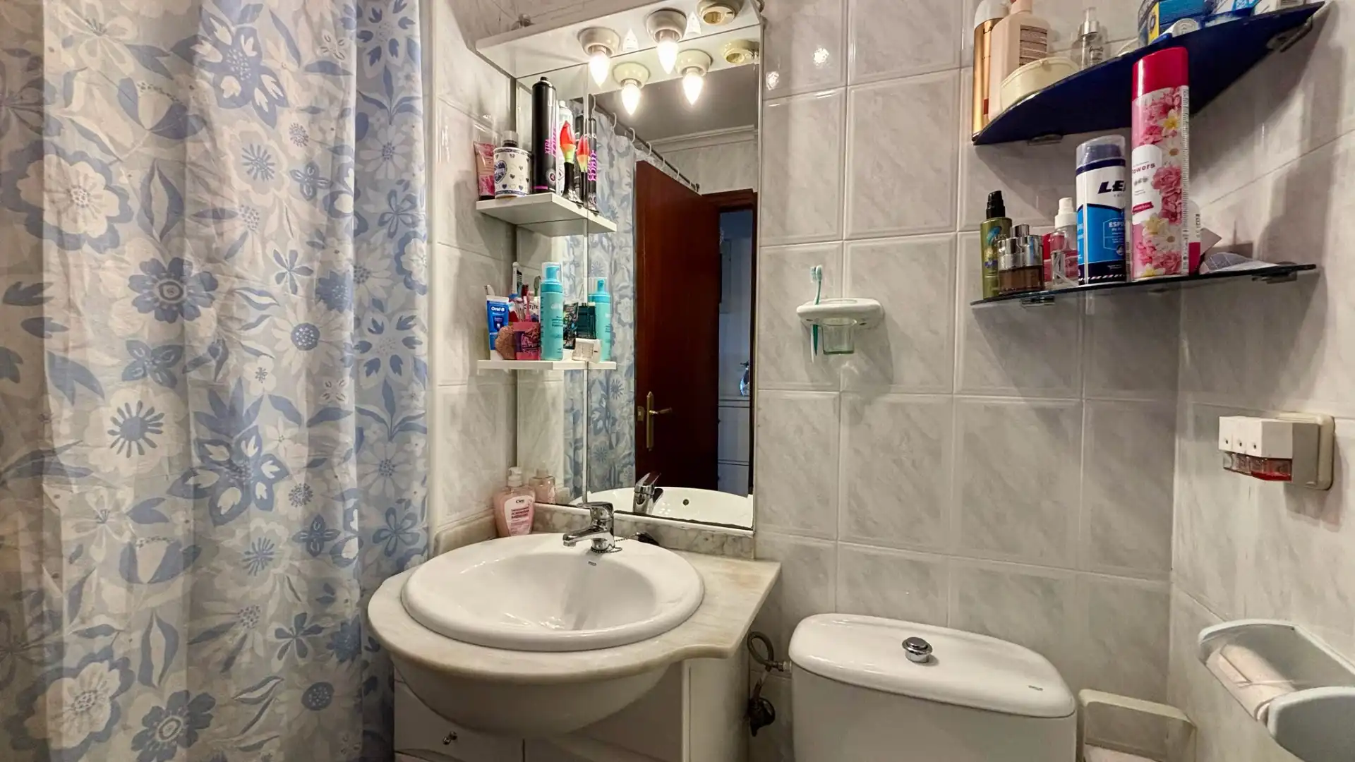 Badezimmer von Wohnung zum Verkauf in Cartagena mit Klimaanlage, Terrasse und Möbliert