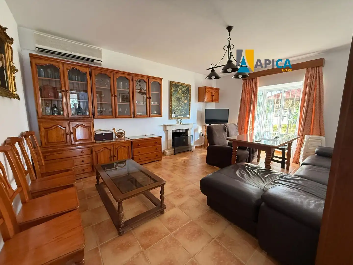 Sala de estar de Casa o chalet en venta en Chiclana de la Frontera con Aire acondicionado, Terraza y Piscina