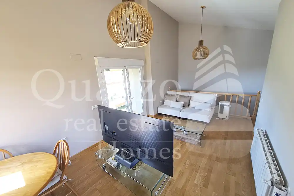 Sala de estar de Casa adosada en venta en Plasencia con Calefacción, Terraza y Balcón