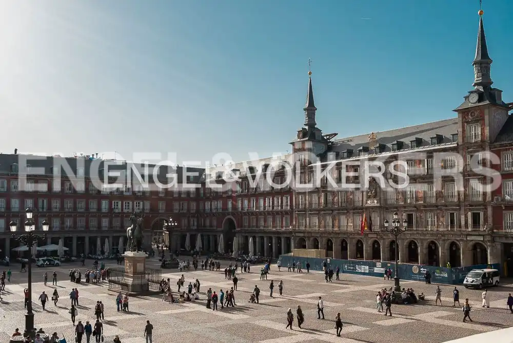 Exterior view of Flat for rent in Madrid  with Air Conditioner, Heating and Furnished