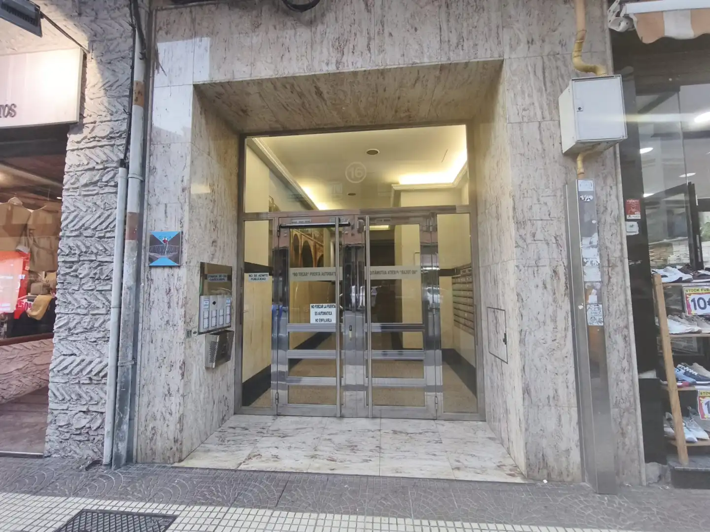 Pis en venda en  Logroño