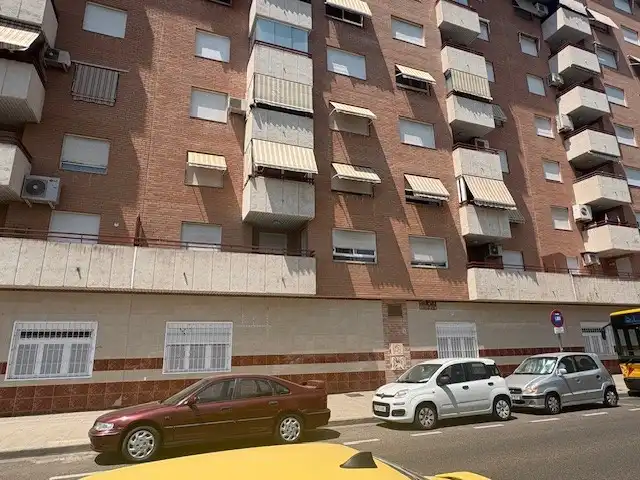 Vista exterior de Pis en venda en El Rabal
