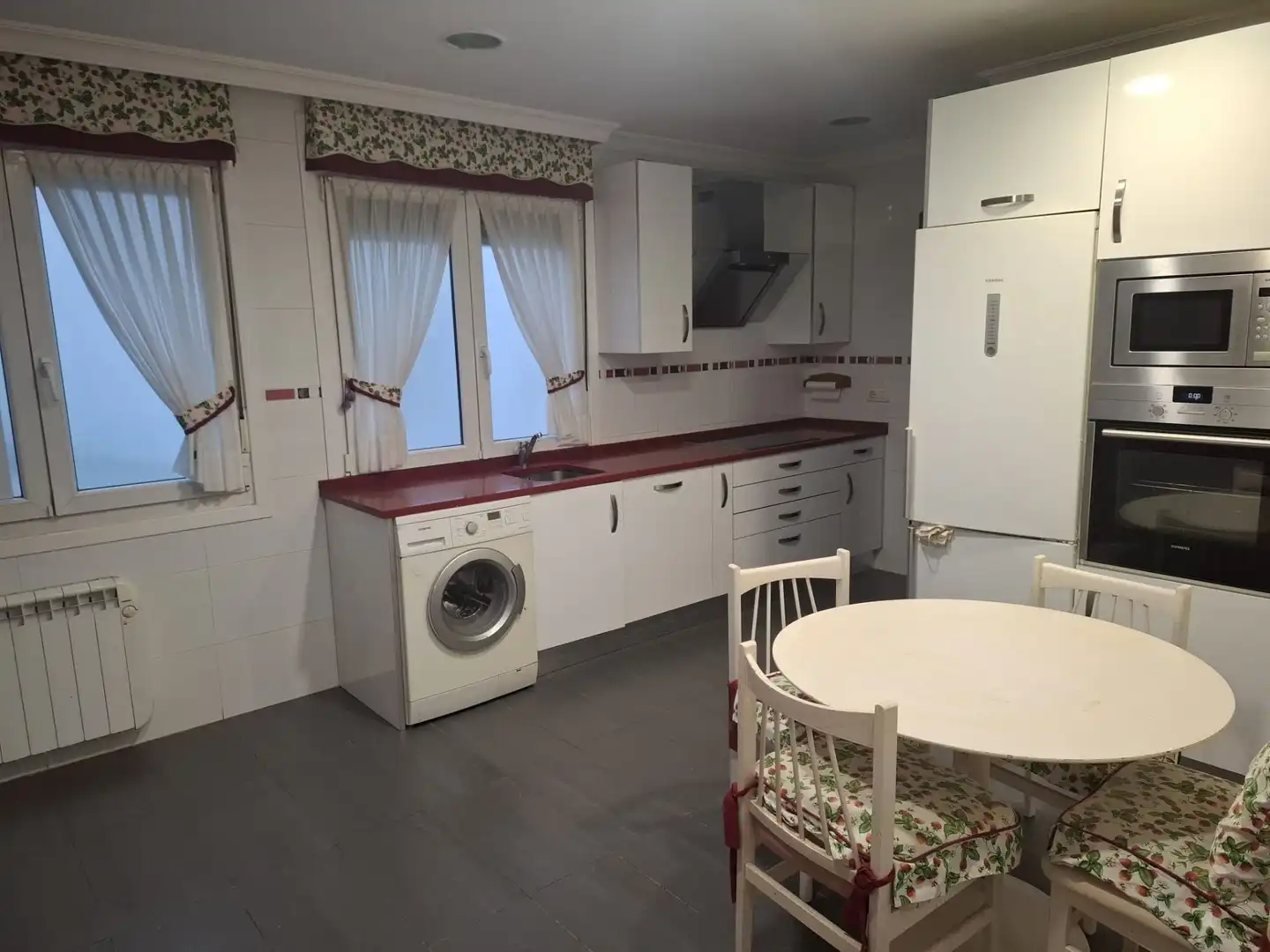 Cocina de Piso en venta en Getxo  con Calefacción y Terraza