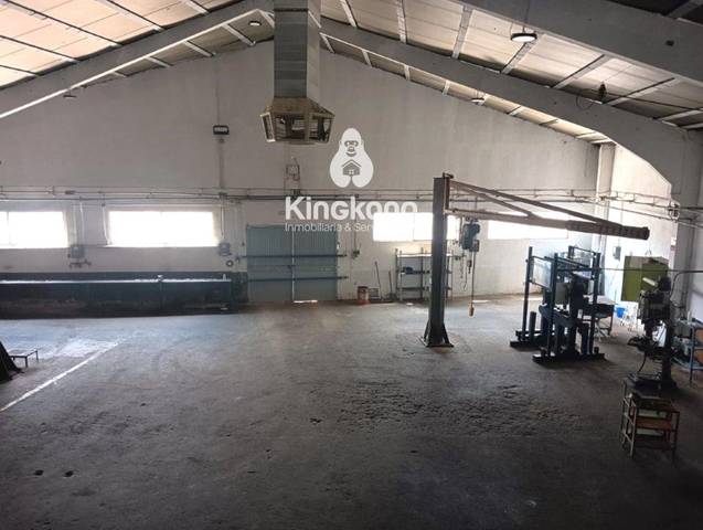 Nave industrial en Alquiler en La Poveda