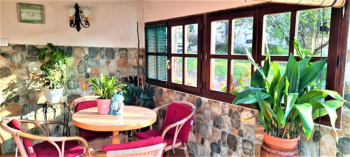 Jardí de Casa o xalet en venda en Arnuero amb Calefacció i Terrassa
